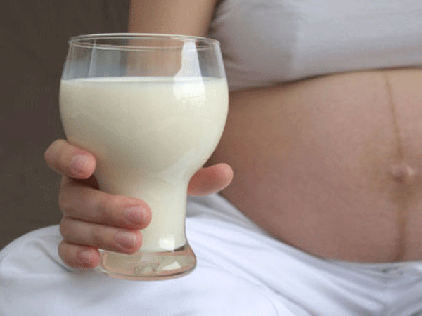Phụ nữ mang thai không nên uống sữa đậu nành quá 500 ml sữa/ ngày