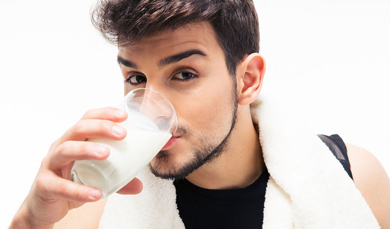 Nam giới uống sữa đậu nành giúp ngăn ngừa ung thư tuyến tiền liệt