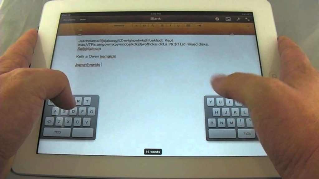 Bạn có thể chia đôi bàn phím ảo trên chiếc iPad của mình